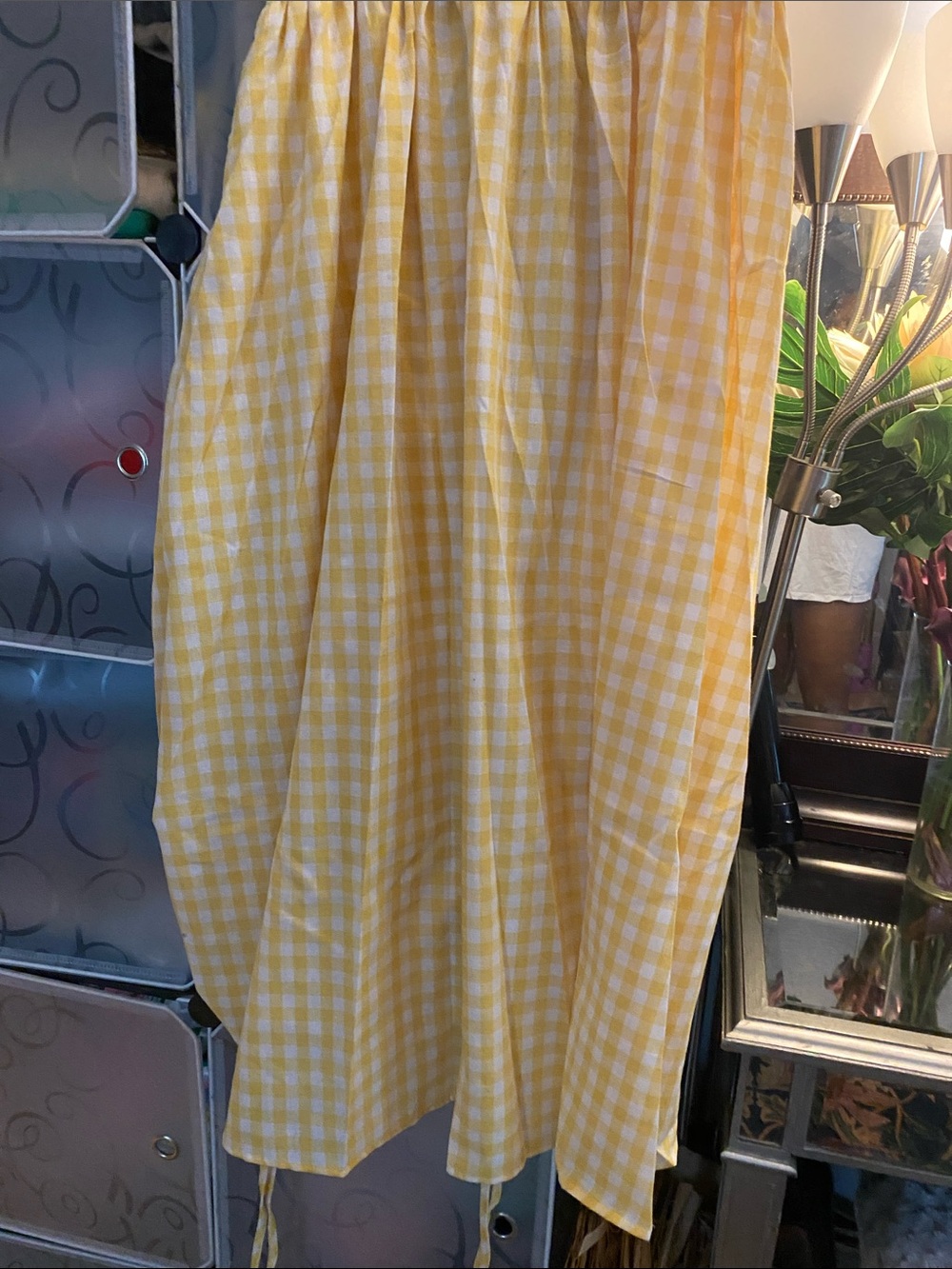 NWOT, beautiful yellow Gingham Midi Skirt with 2 ties on sides. - Picture 3 of 4